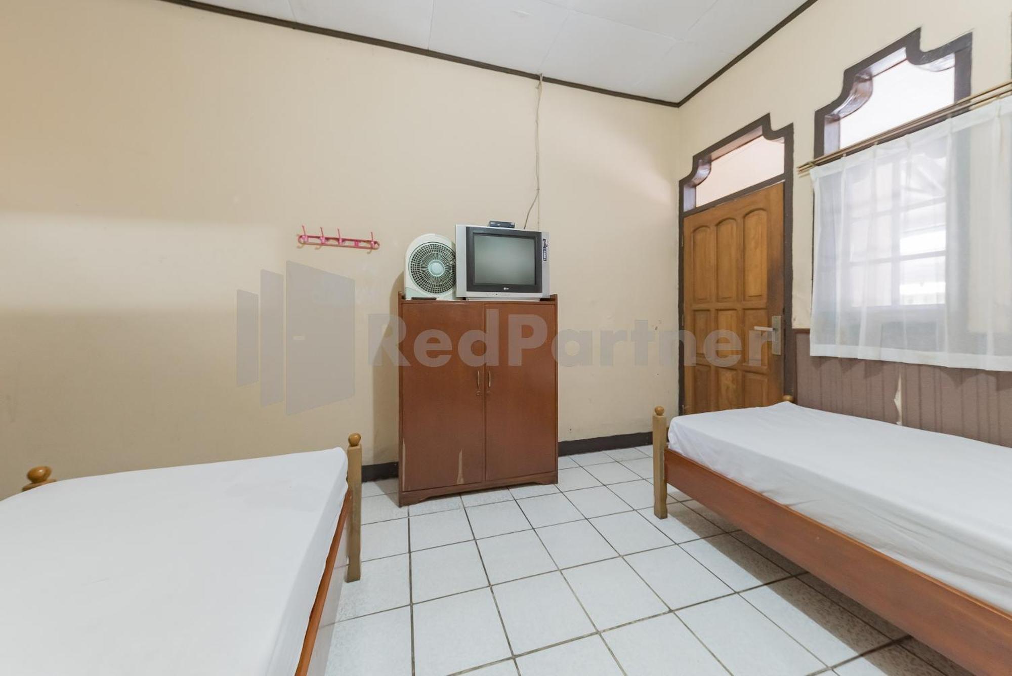 Homestay Pkpn Garut Mitra Reddoorz Экстерьер фото