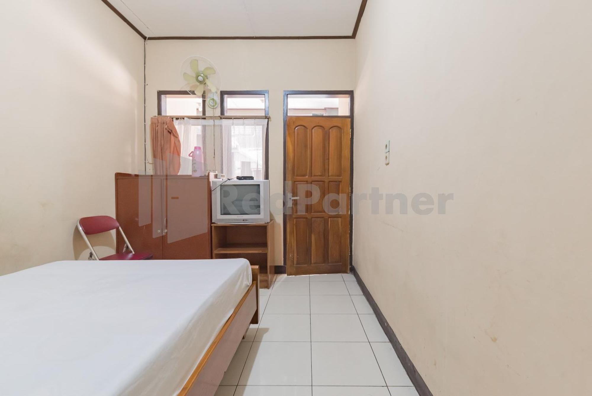 Homestay Pkpn Garut Mitra Reddoorz Экстерьер фото